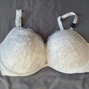 Victoria’s Secret Bra 36DD